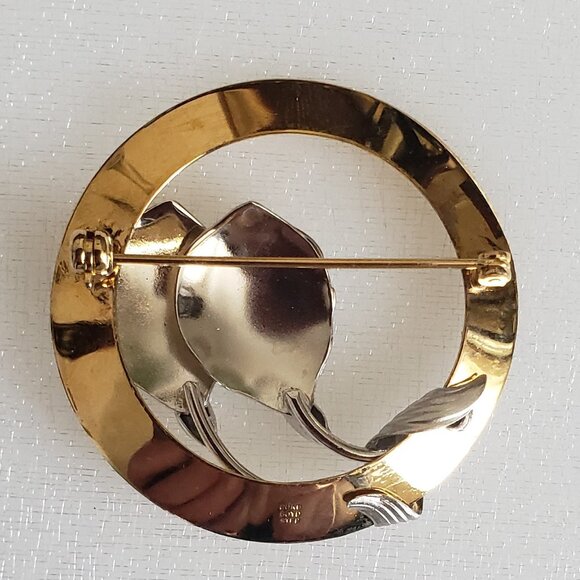 1970-s BOND BOYD VINTAGE VERMEL AND WHITE STERLING SILVER LILY BROOCH - Picture 3 of 7